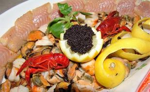 sea food with lemon