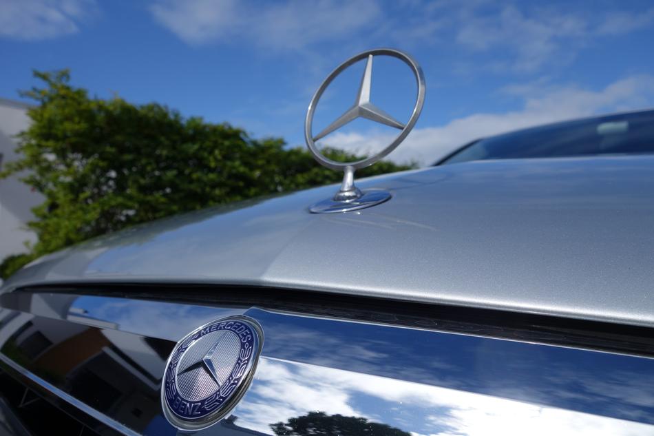 Car Mercedes Benz