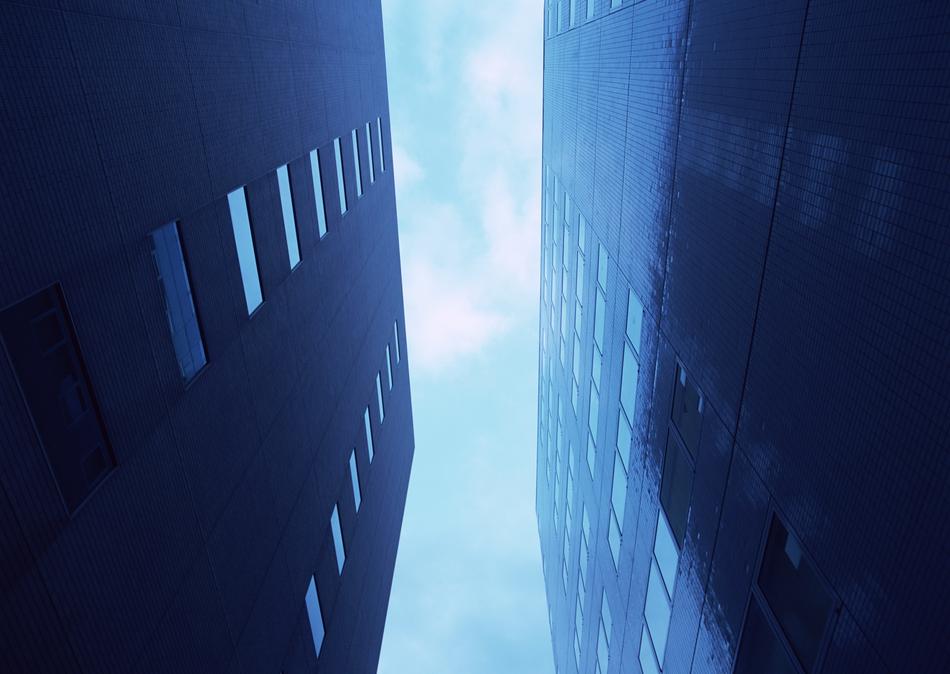 clearance between buildings