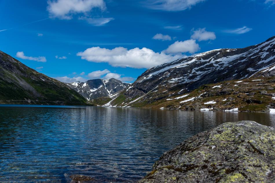 panoramic view of lake with mountains