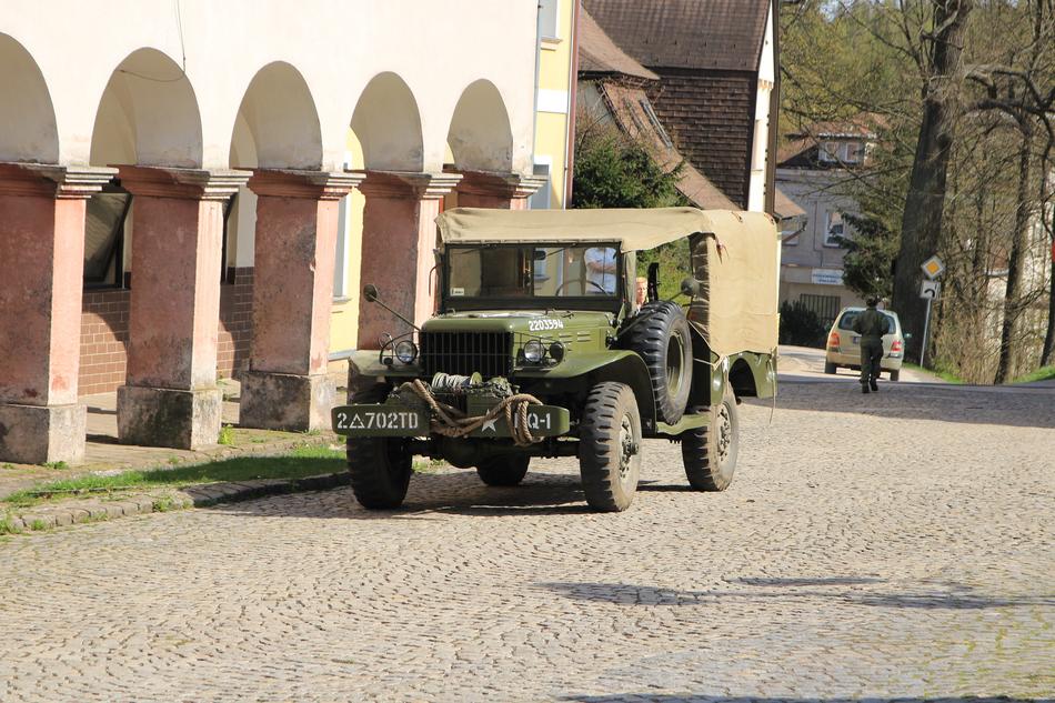 Auto The Military