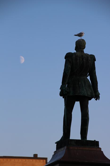 statue helsinki Outdoors