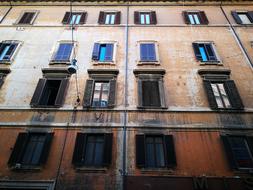 Building Rome old facade