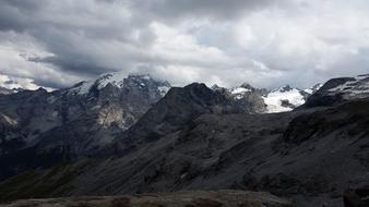 cloudy mountains