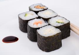 fish rolls with soy sauce