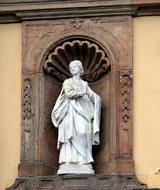Statue Woman Sculpture