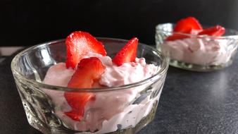 Strawberry cream dessert