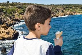 Boy Ice Cream sea