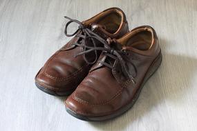 Brown casual men shoes