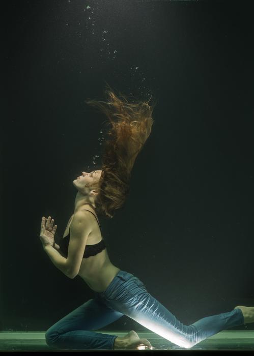 Model Water Fine Arts