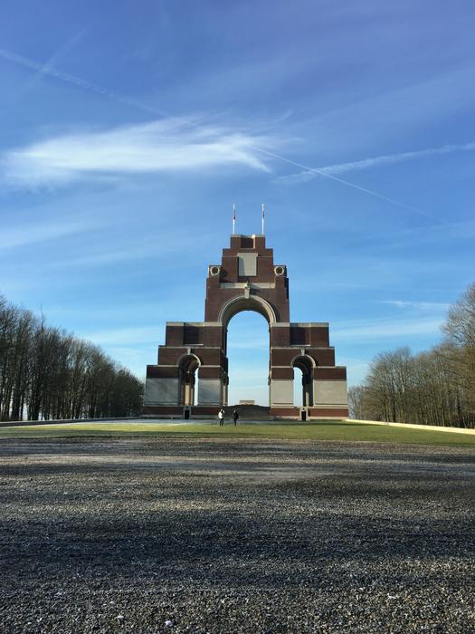 World War 1 Memorial Theip