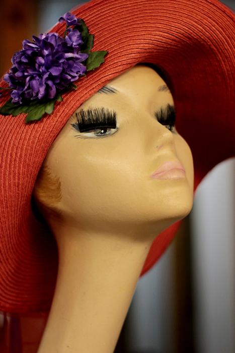 Mannequin with a woman hat