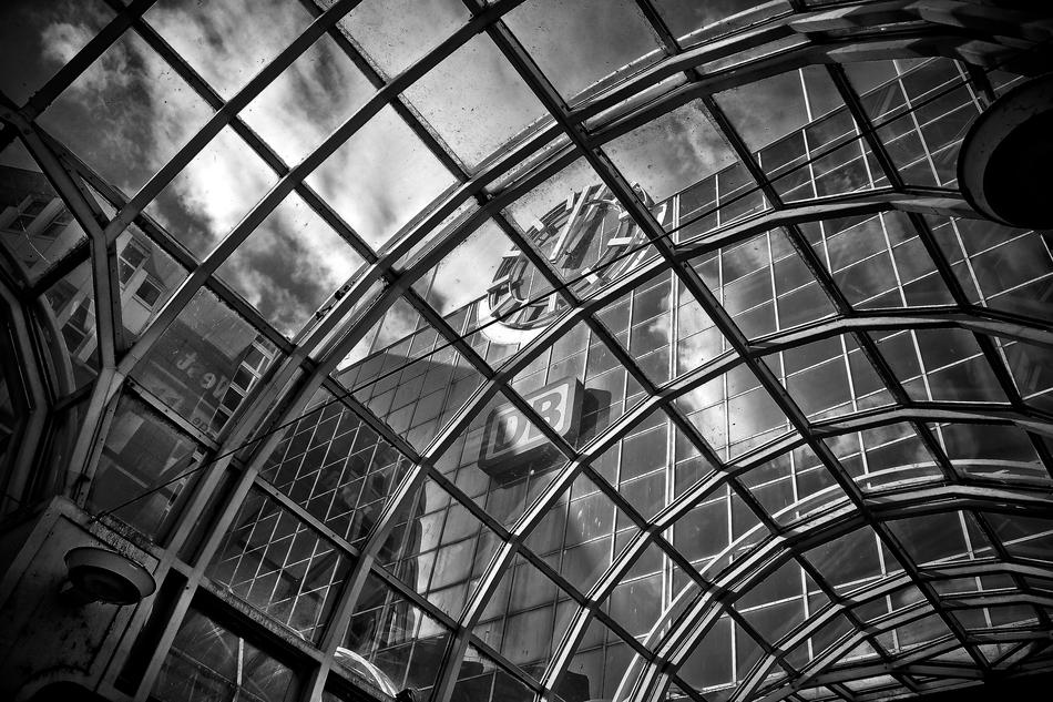 Black and white photo of the architecture with windows, in DÃ¼sseldorf, Germany