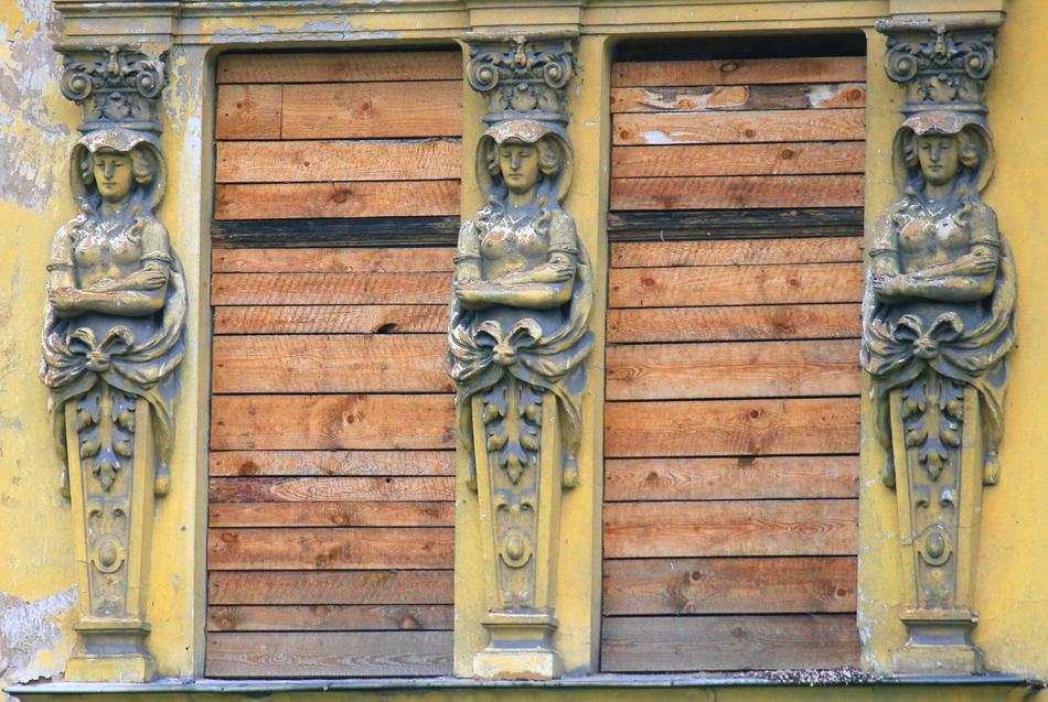 Old Building Becov Nad Teplou