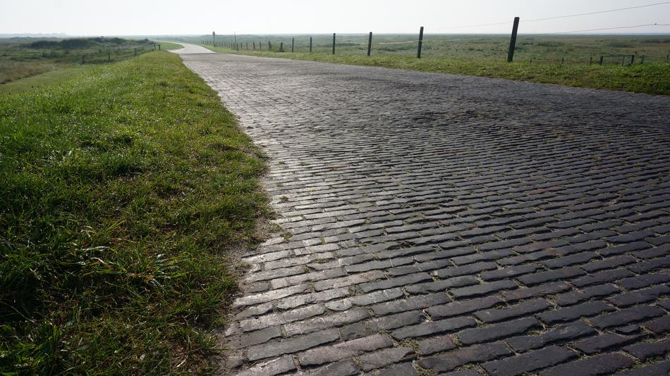 Cobblestones Away Wide
