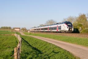 Train Line 4 Coradia Liner