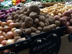 ripe potatoes in a box