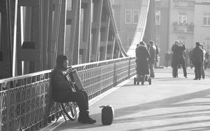 Accordion Bridge Frankfurt