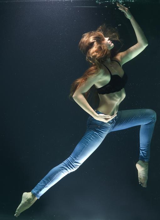 Model Woman Water