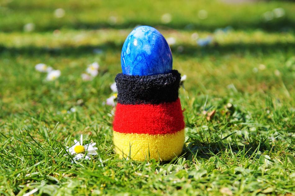 Easter Egg German Colors