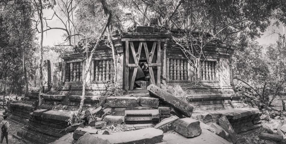 Cambodia Siem Reap Collapse Key