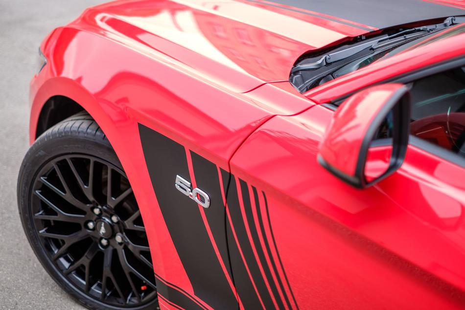 Mustang Gt Red