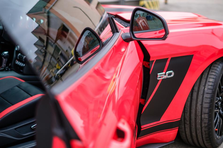 Mustang Gt Red