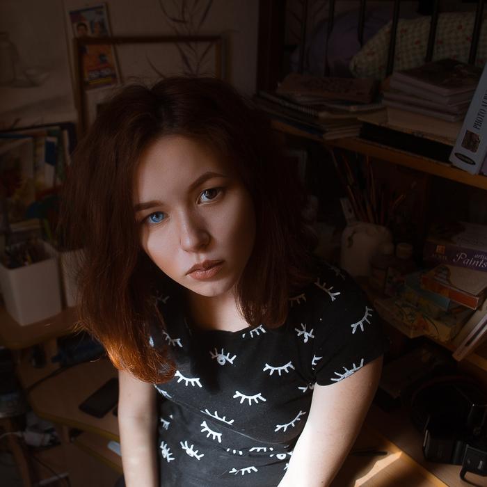 Beautiful of the beautiful red head girl, with the heterochromia