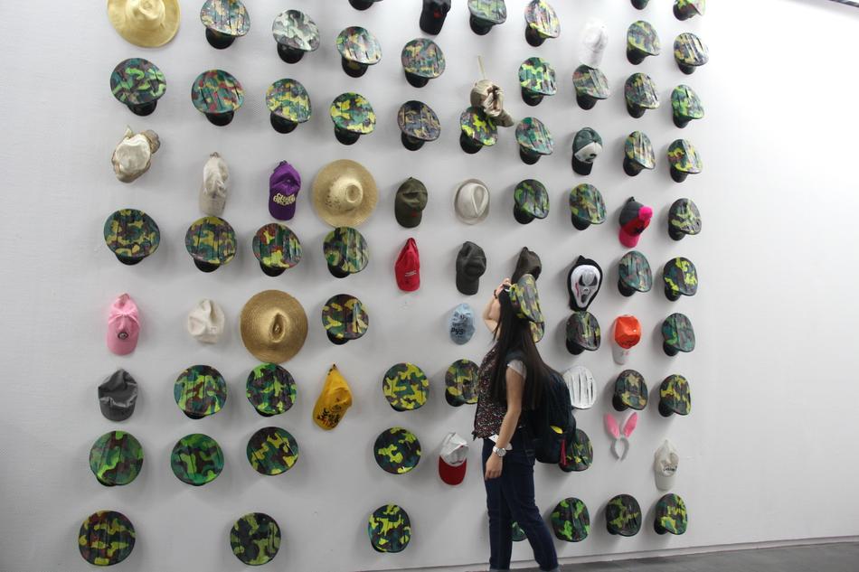 Museum Hat girl