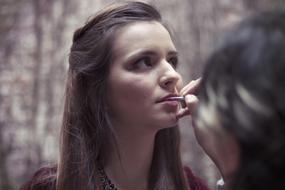 Make Up Artist girl
