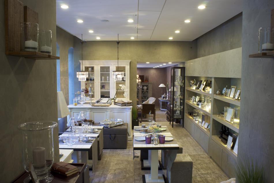 Furniture and decor for contemporary house
