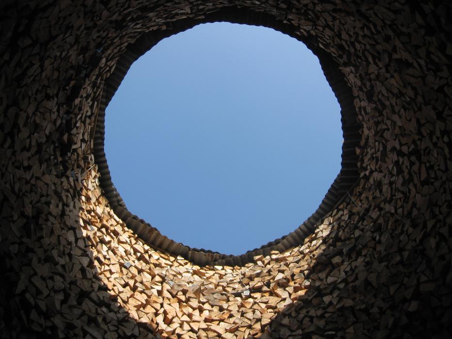 blue hole in the pipe