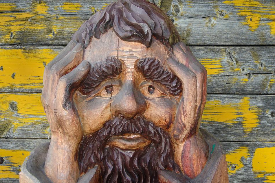 wood face statue