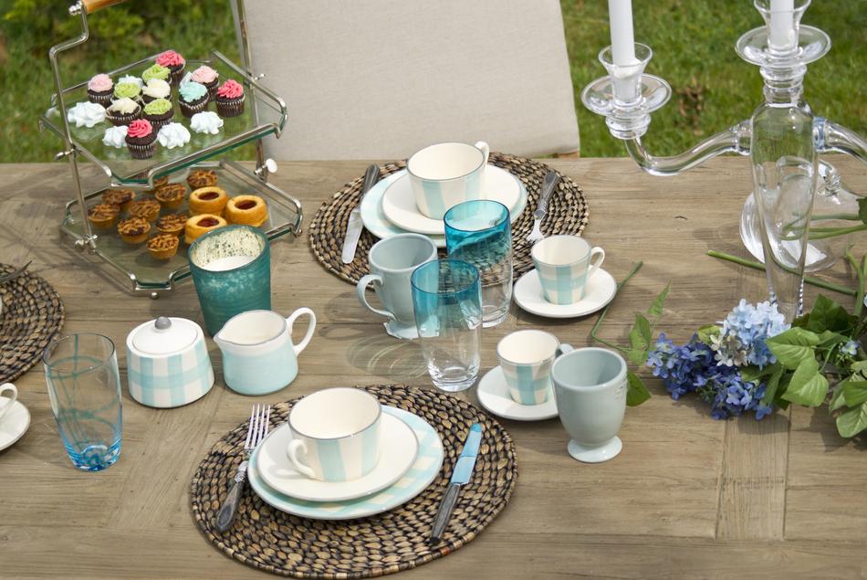 beautiful table setting