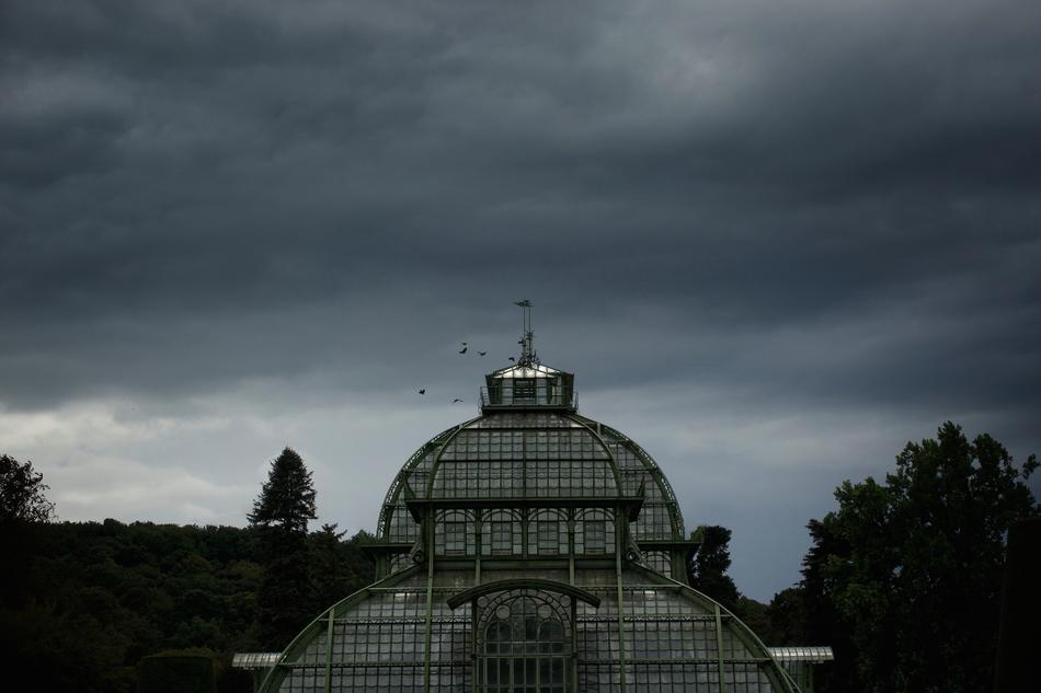 the large dome of the building against the gray sky