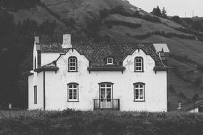 House Home on Mountain