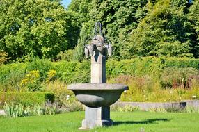 Fountain Deco Stone Figure