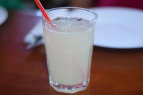 lemon drink with ice