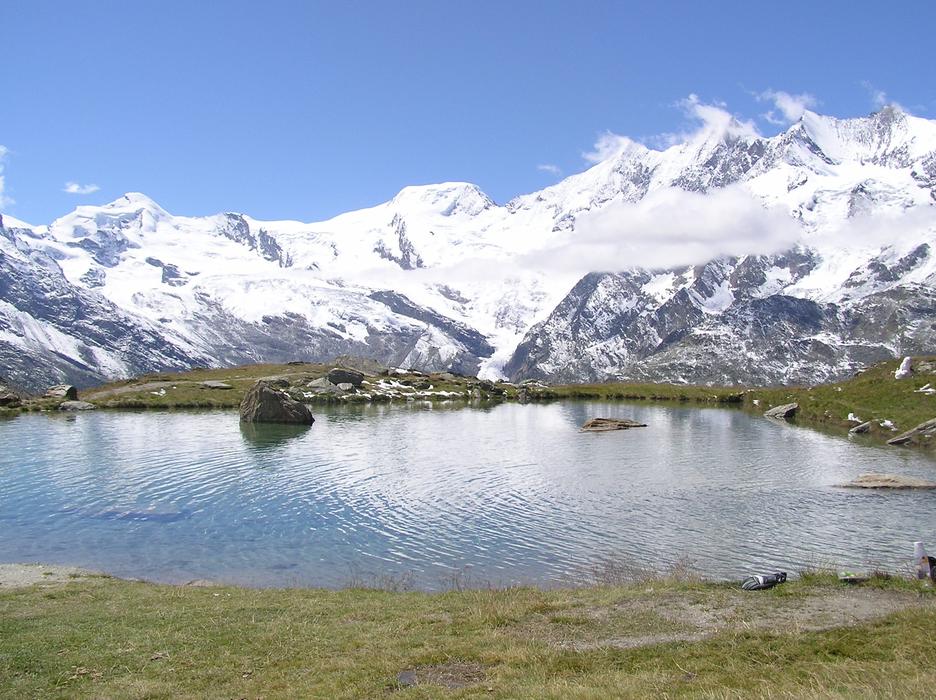 Bergsee Snow Mountains