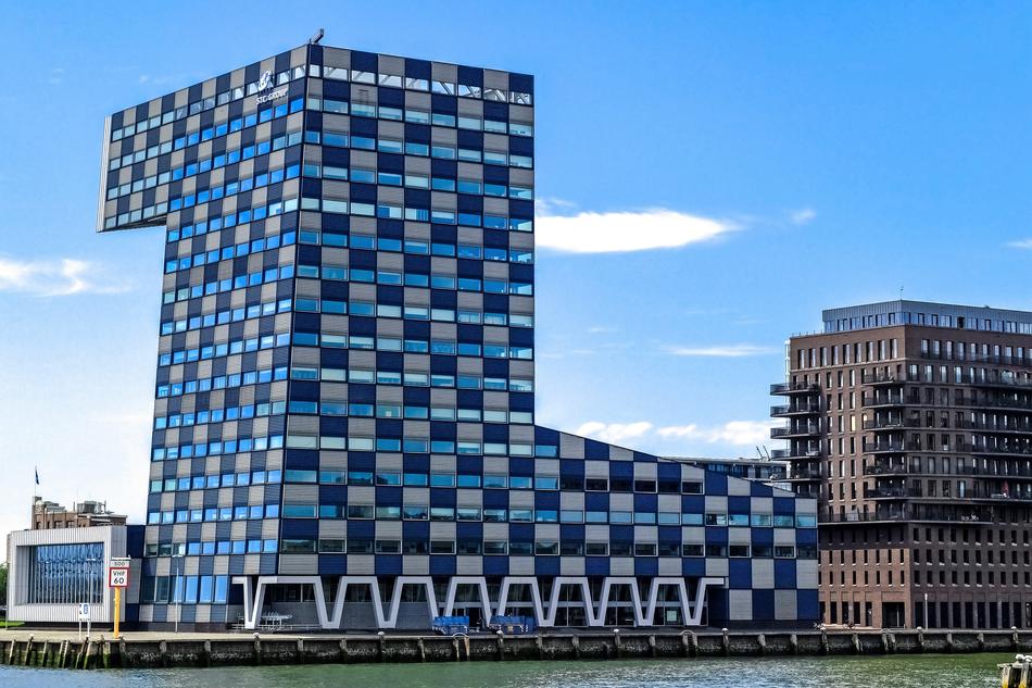 Building Modern Architecture