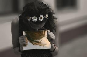 girl in mirror image