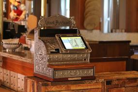 vintage money machine
