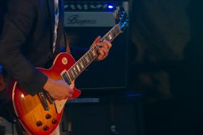 Guitar Electric play