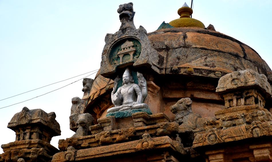 Hindu Panchalingeshwara Temple