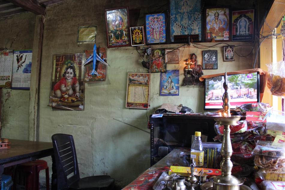 Shop Traditional Kerala Tea