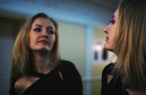 Girl Blonde Theatre face