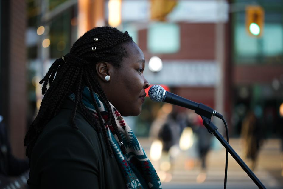beauty Sing Girl