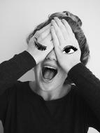 Girl Hands eyes