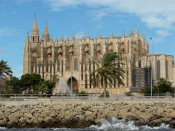 Vacations Monument Summer Palma