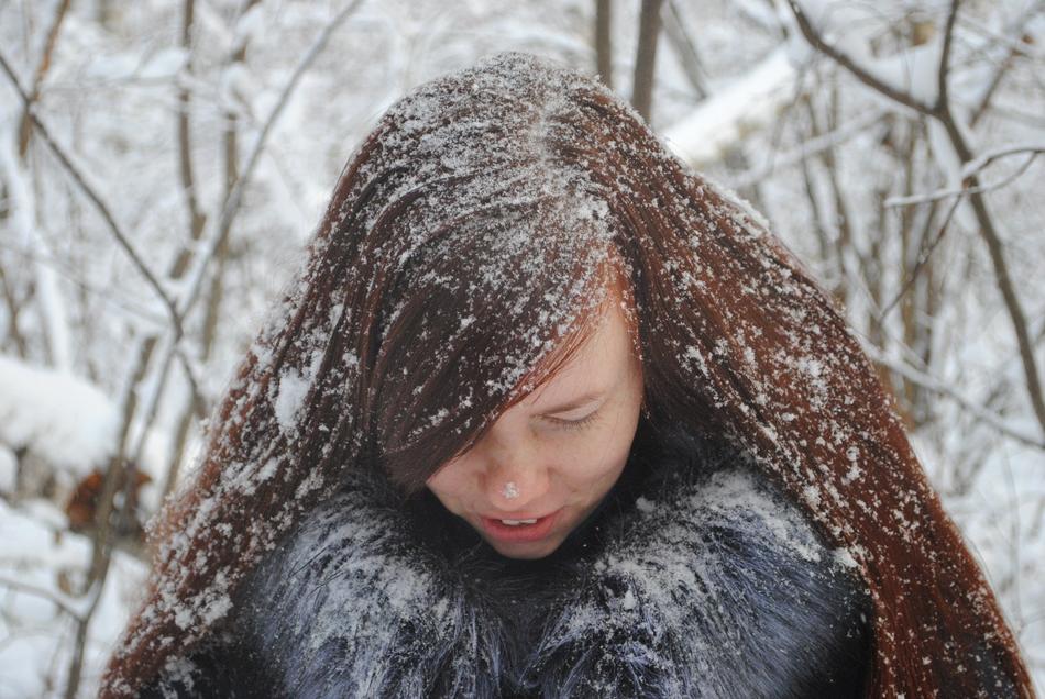 girl snow cold